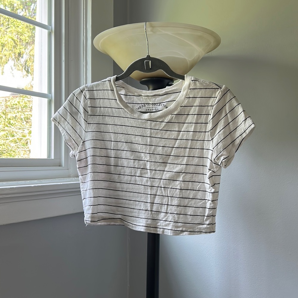 Aeropostal cropped 90s Slim Kate Tee